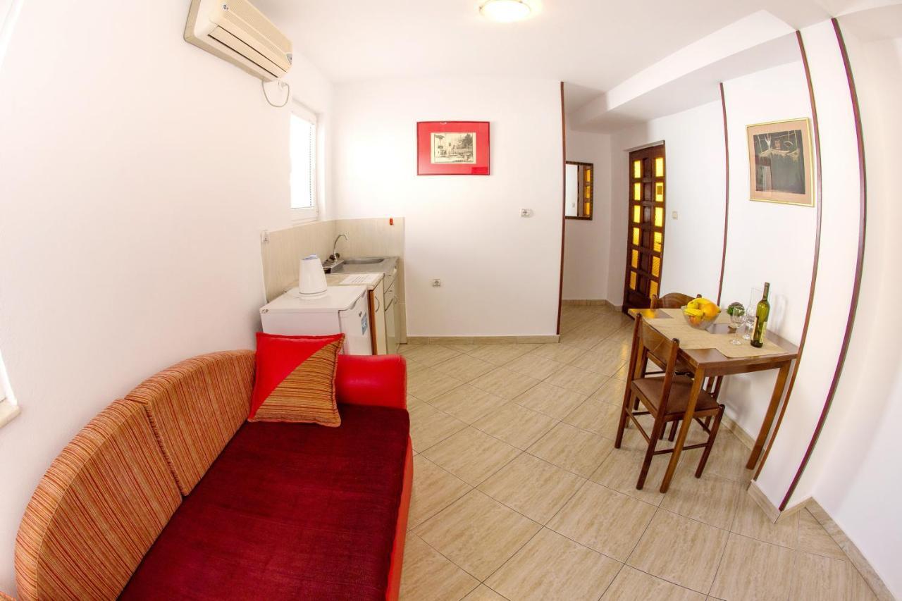 Apartments Angela Budva Exterior photo