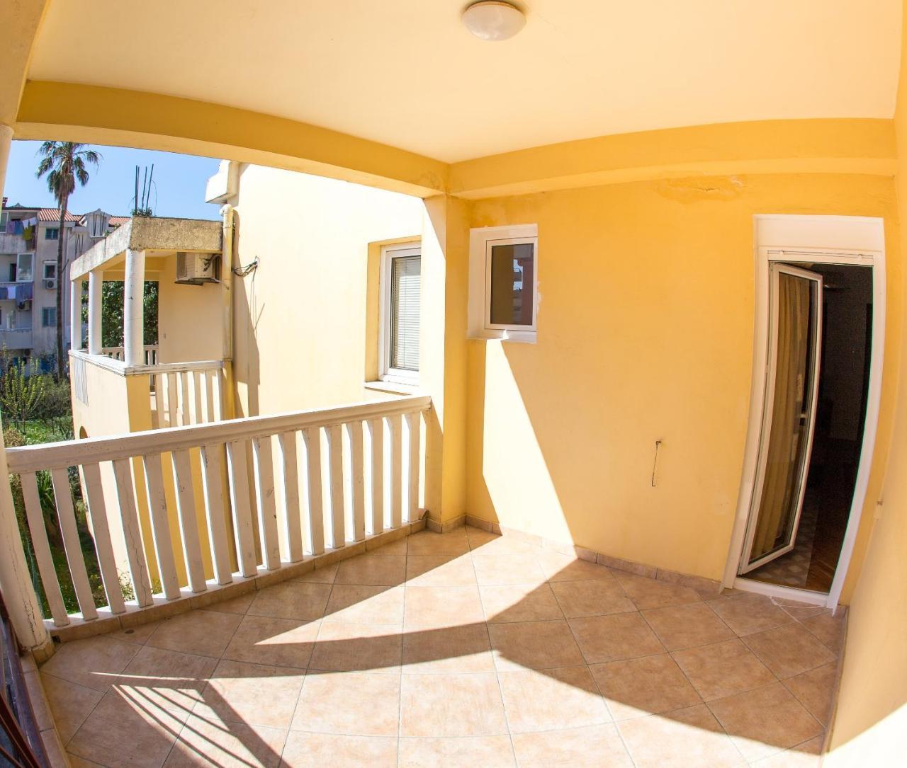 Apartments Angela Budva Exterior photo